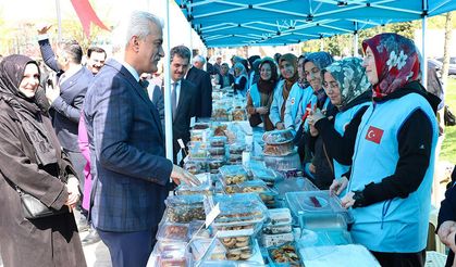 Düzce'de "İki İnsan Bir Hayat" çarşısı açıldı