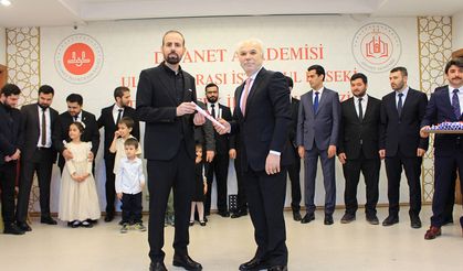 Uluslararası İstanbul Haseki Dini Yüksek İhtisas Merkezi'nde mezuniyet heyecanı