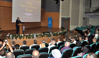 Prof. Dr. Ay: Eğitim anne dizinde başlar