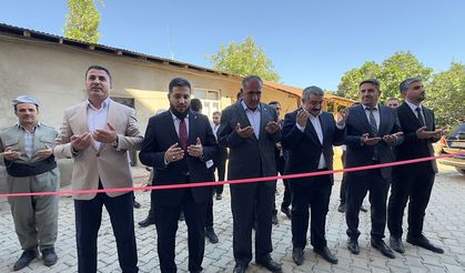 Derecik'te Diyanet Okuma Salonu hizmete açıldı