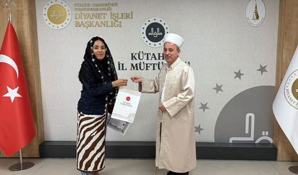 Meksikalı Rubi Ramirez Martinez Kütahya'da Müslüman oldu