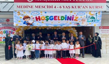 Ataşehir'de Kur'an Kursu ve gençlik merkezi dualarla açıldı