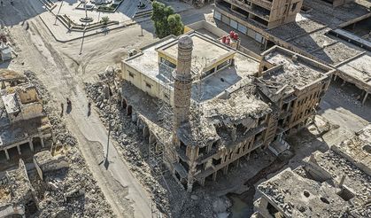 Osmanlı döneminden kalma Ömeri Camii'nde savaşın izleri görüntülendi