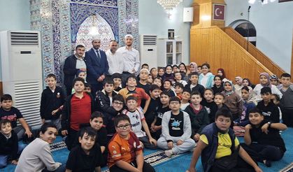 Nallıhan'da öğrenciler, din görevlilerini unutmadı