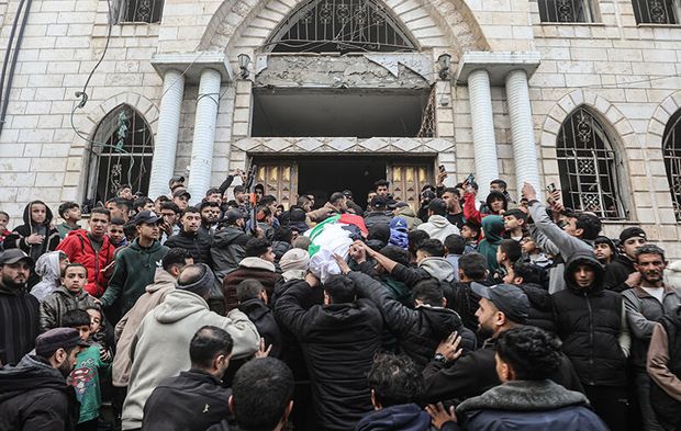 Filistinli şehitler ebediyete uğurlandı