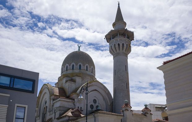 Köstence’deki Kral Camii ziyaretçilerin ilgi odağı