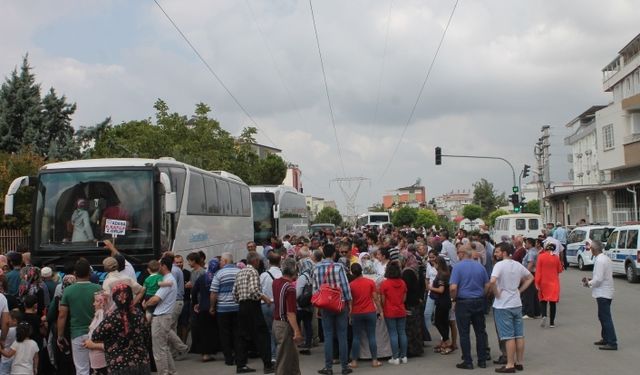 Osmaniye’deki Hacı Adayları Medine Yolunda