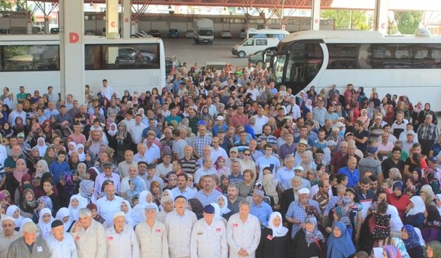 Rahmanın Misafirleri Kutsal Topraklara Uğurlandı