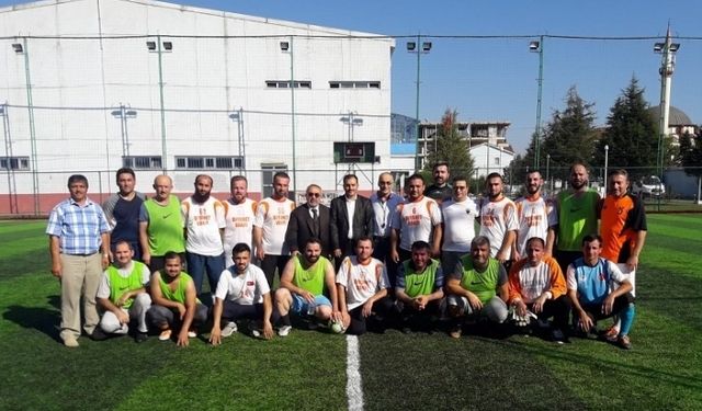 Düzce’de futbol turnuvası