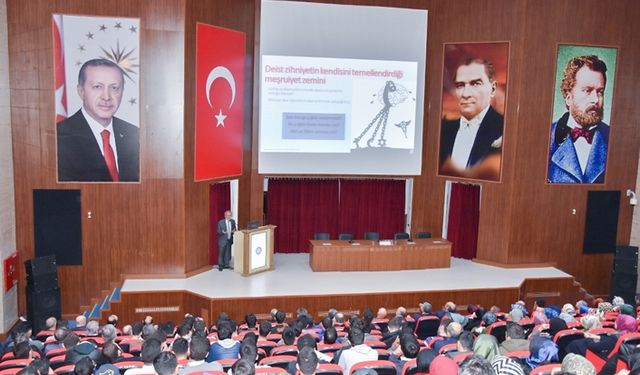 Üniversite öğrencilerine “deizm” anlatıldı