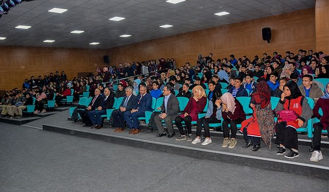 Müftü'den gençlere davet "Camiye gelin!"