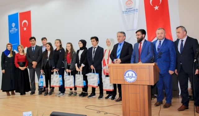 Şiir okuma yarışması Zonguldak finali