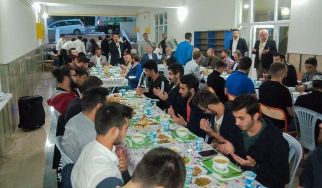 Diyanet Gençlik Merkezi iftarı