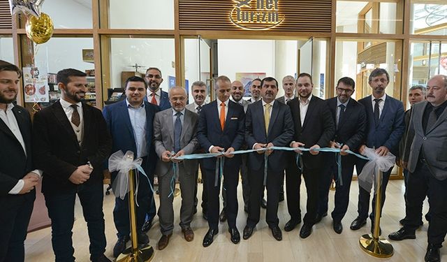 DİTİB Center’da yeni dükkanlar açıldı