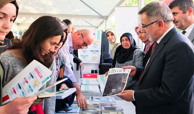 Diyanet yayınları üniversite öğrencilerine tanıtıldı