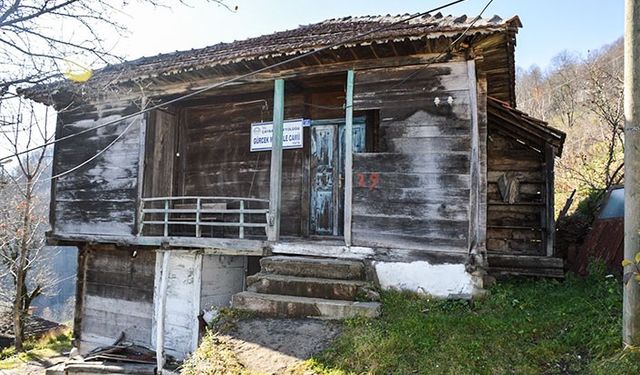 49 çivisiz ahşap cami restore edilecek