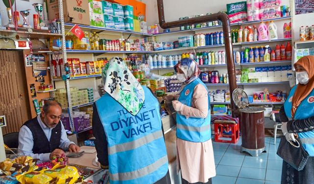 Kur'an kursu öğreticisi bakkala olan borçları ödedi