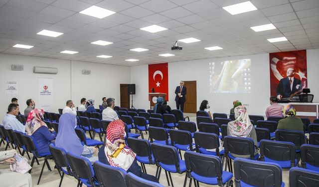 Çanakkale'de ‘‘Diyanet Ailem’’ semineri düzenlendi