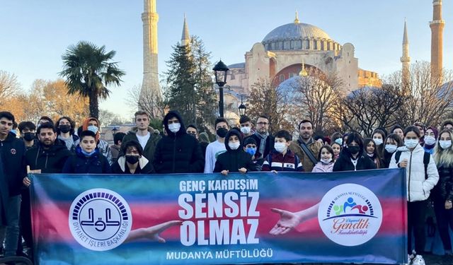 Mudanyalı gençler İstanbul gezisinde buluştu