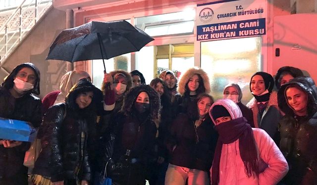 Öğrenciler cami ve Kur'an kurslarını ziyaret ediyor