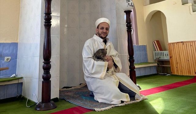 İmam Hatip Yılmaz oluklu kertenkeleler için mücadele ediyor