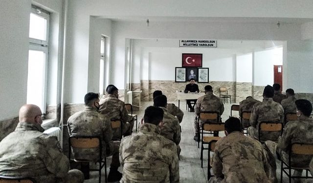 Müftülükten Mehmetçiğe 'aile' semineri