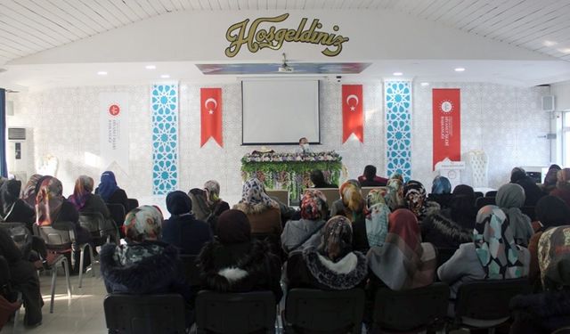 Tokat'ta sosyal medya semineri