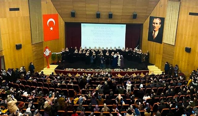 Müftü Güller: Hafızlık, Kur'an'ı akla ve kalbe yerleştirmektir