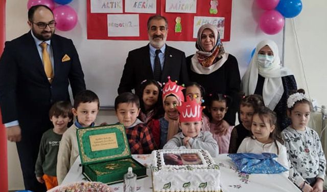 Tunceli'de minikler Kur'an'a geçmenin sevincini yaşadı