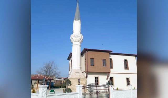 Merkez Medine Camii dualarla açıldı