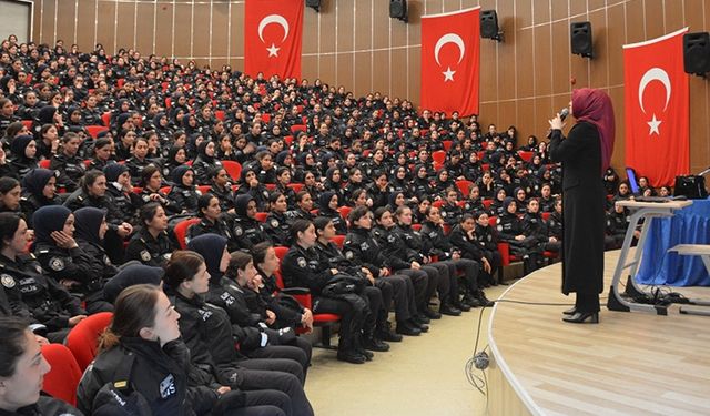 Müftülükten polis adaylarına konferans