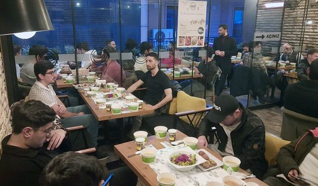 Zonguldak Müftülüğü iftarda üniversite öğrencilerini ağırladı