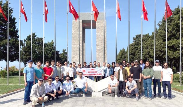 Üniversite gençliği Çanakkale gezisinde buluştu