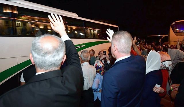 Gaziantep'te hacı adayları dualarla uğurlandı