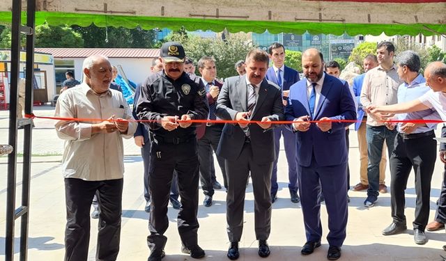 Iğdır'da 'Hayır Çarşısı' açıldı