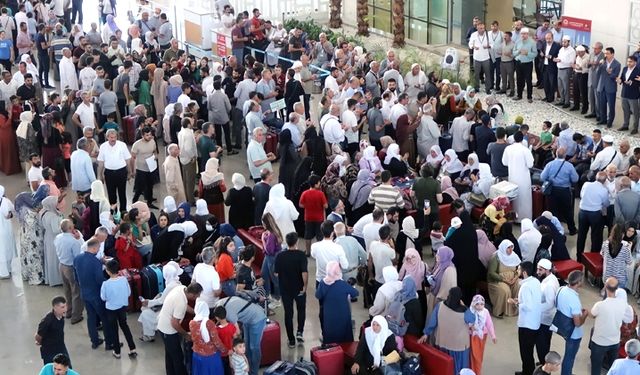 Hacı adayları Mardin'den dualarla uğurlandı    