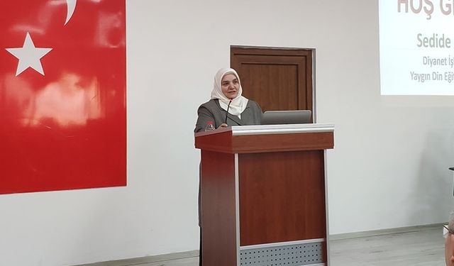 Akbulut: Gençlerimize ulaşabilmek için kendimizi güncellemeliyiz