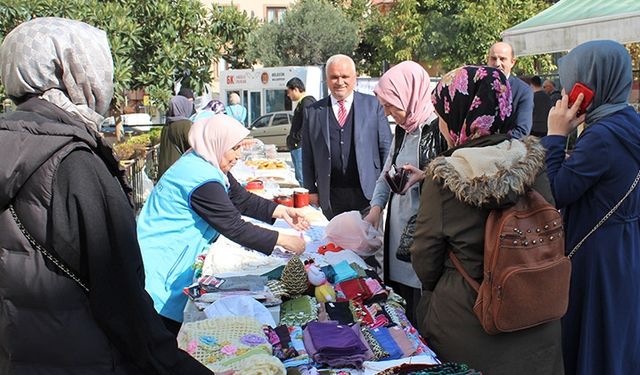 Bilecik'te "Hayır Çarşısı" kuruldu