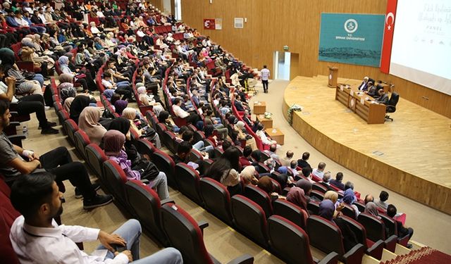 "Fıkıh Usulünün Mahiyeti ve İşlevi" konulu panel düzenlendi