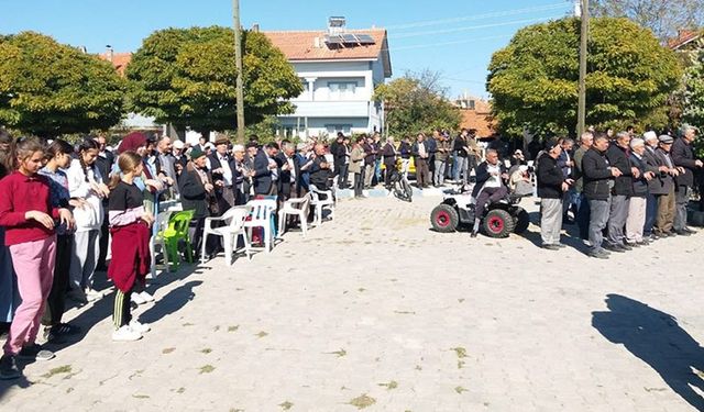 Gedizliler yağmur duasına çıktı