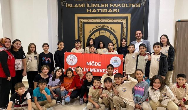 Niğde'de gençler değerleriyle yetişiyor