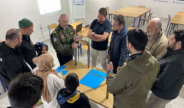 Gökçeada'da "Model Uçak Kursu" sürüyor