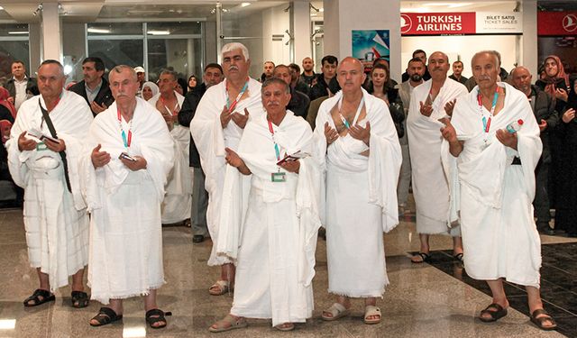 Tokatlı umreciler dualarla uğurlandı