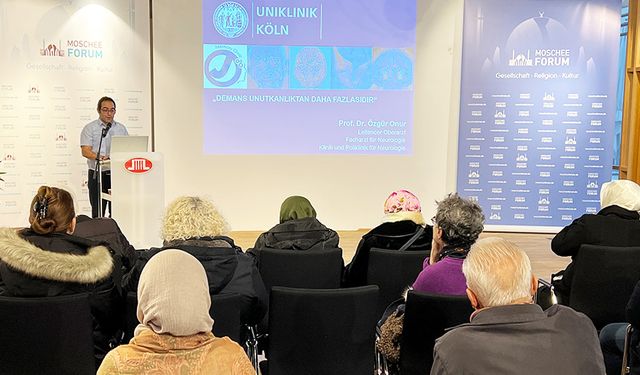 DİTİB'de "Çağın Hastalığı Demans ve Alzheimer" konulu seminer