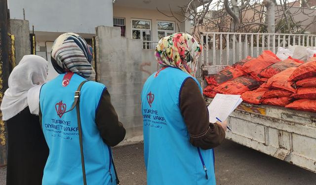 Müftülük dağıttığı iyilikle haneleri ısıttı