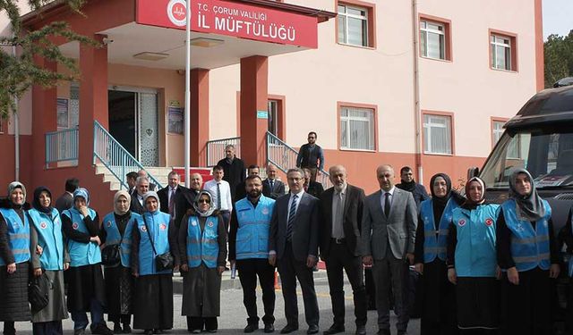 Gönüllü Kur’an kursu öğreticileri, depremzede çocuklar için yola çıktı