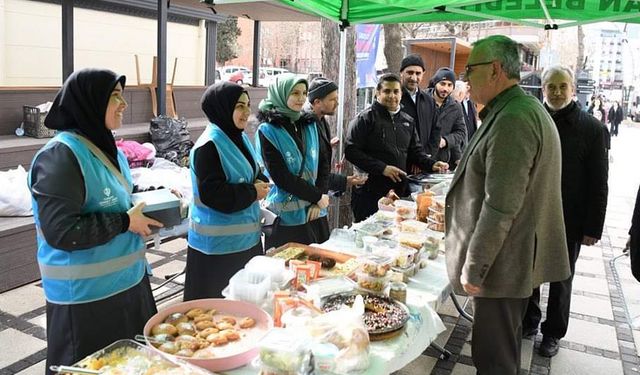 Keşan'da depremzedeler yararına kermes