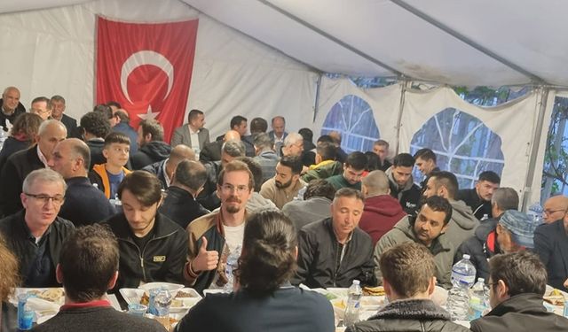 İtalya'da yaşayan Türkler, DİTİB İtalya'nın iftarında bir araya geldi