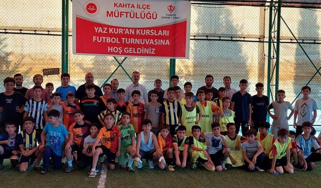 Kahta'ta camiler arası futbol turnuvası başladı