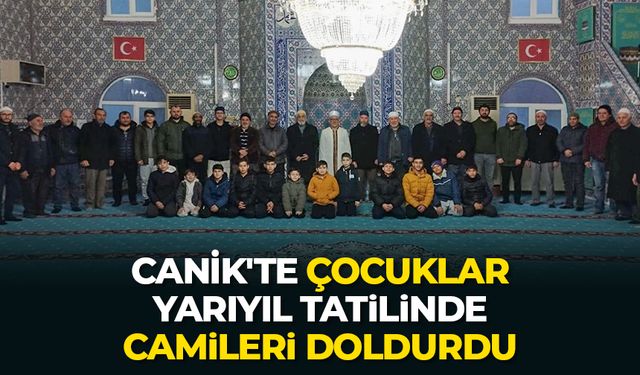 Canik'te çocuklar yarıyıl tatilinde camileri doldurdu